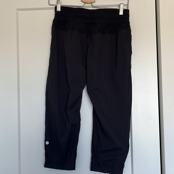 Lululemon Dance Pants Cropped - Picture 2 of 4